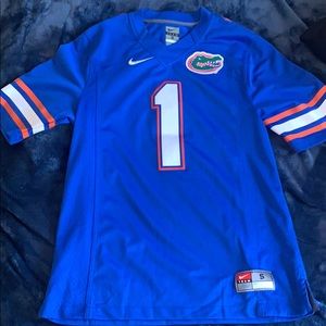 Alligators jersey small size